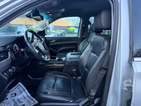 Chevrolet Tahoe 4WD 4dr LT 2017