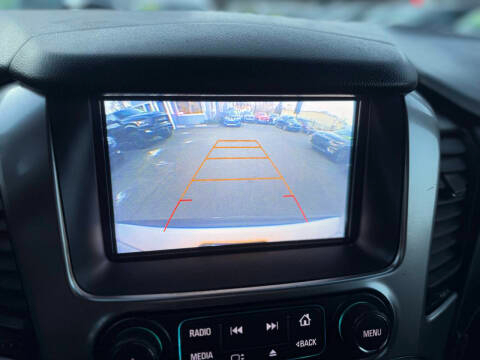 Chevrolet Tahoe 4WD 4dr LT 2017