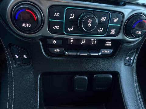 Chevrolet Tahoe 4WD 4dr LT 2017