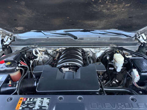 Chevrolet Tahoe 4WD 4dr LT 2017