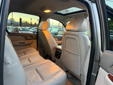 Chevrolet Avalanche 4WD Crew Cab 130" LTZ 2007