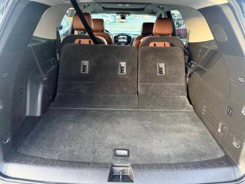 Chevrolet Traverse AWD 4dr High Country w/2LZ 2019