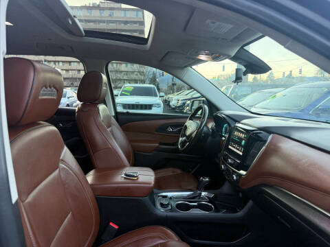 Chevrolet Traverse AWD 4dr High Country w/2LZ 2019