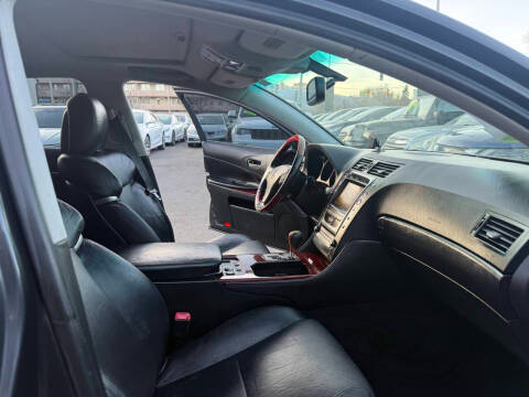 Lexus GS 350 4dr Sdn AWD 2010