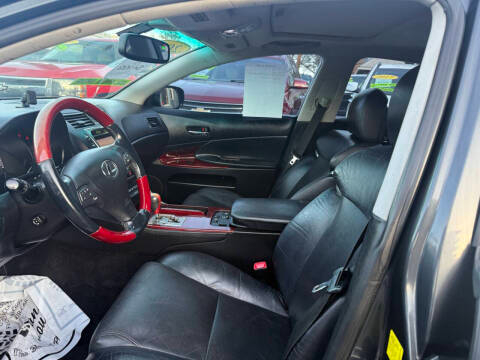 Lexus GS 350 4dr Sdn AWD 2010