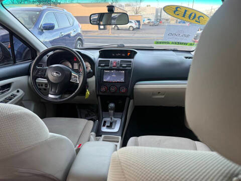 Subaru Impreza Wagon 5dr Auto 2.0i Premium 2013