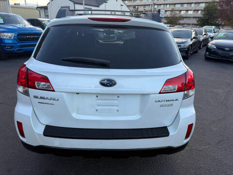 Subaru Outback 4dr Wgn H4 Auto 2.5i Premium 2012