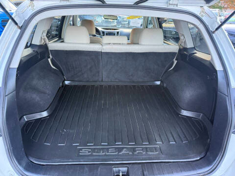 Subaru Outback 4dr Wgn H4 Auto 2.5i Premium 2012