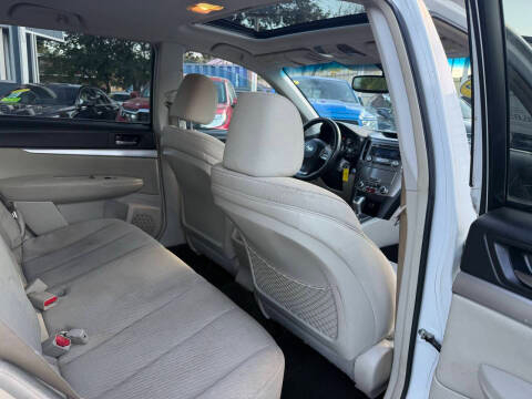 Subaru Outback 4dr Wgn H4 Auto 2.5i Premium 2012