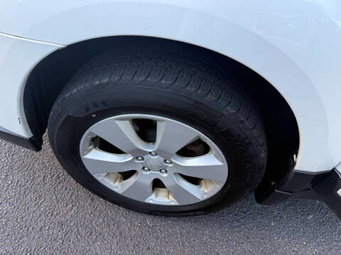 Subaru Outback 4dr Wgn H4 Auto 2.5i Premium 2012