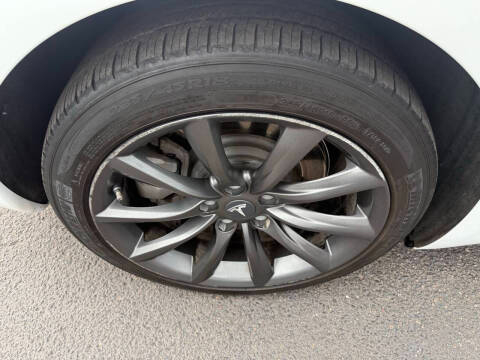 Tesla Model 3 Long Range Battery AWD 2018