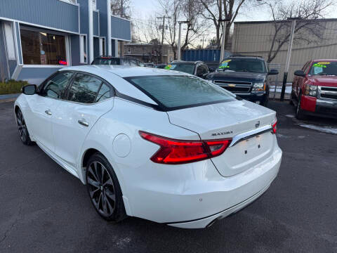 Nissan Maxima 4dr Sdn 3.5 SR 2016