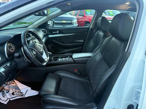 Nissan Maxima 4dr Sdn 3.5 SR 2016