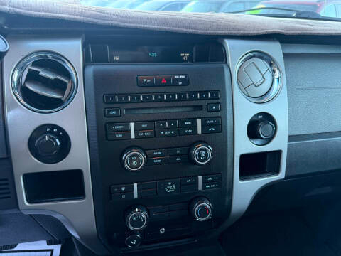 Ford F-150 4WD SuperCab 145" Lariat 2011