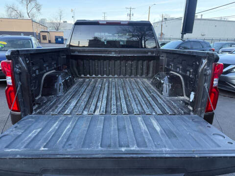 Chevrolet Silverado 1500 4WD Crew Cab 147" Custom 2021