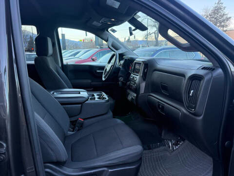 Chevrolet Silverado 1500 4WD Crew Cab 147" Custom 2021