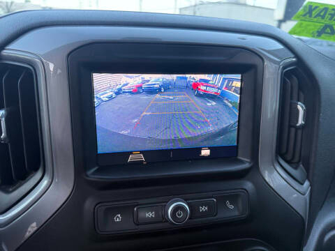 Chevrolet Silverado 1500 4WD Crew Cab 147" Custom 2021