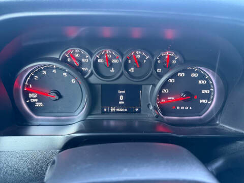 Chevrolet Silverado 1500 4WD Crew Cab 147" Custom 2021