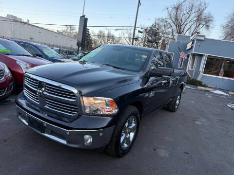 RAM 1500 Big Horn 4x4 Quad Cab 6'4" Box 2017