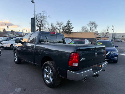 RAM 1500 Big Horn 4x4 Quad Cab 6'4" Box 2017