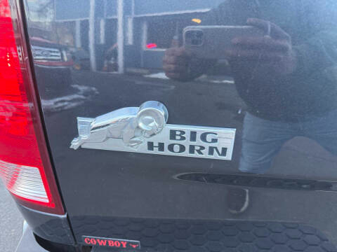 RAM 1500 Big Horn 4x4 Quad Cab 6'4" Box 2017