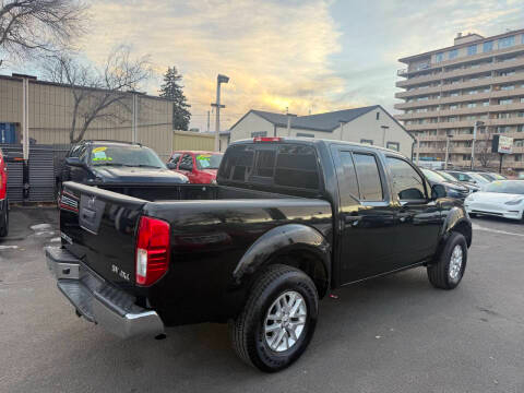 Nissan Frontier SV Crew Cab SWB 4WD 2016