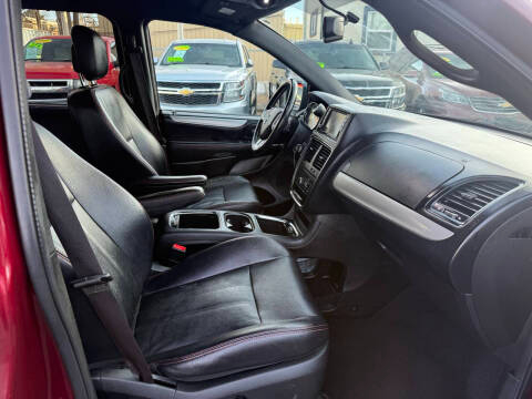 Dodge Grand Caravan GT Wagon Fleet 2017