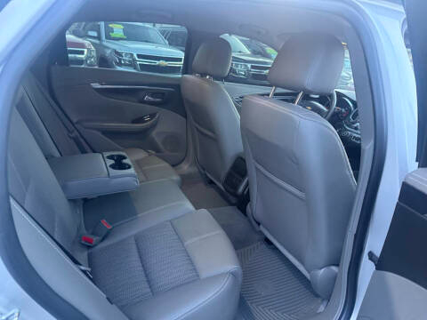 Chevrolet Impala 4dr Sdn LS w/1FL 2018