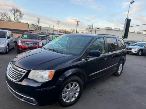 Chrysler Town & Country 4dr Wgn Touring 2013