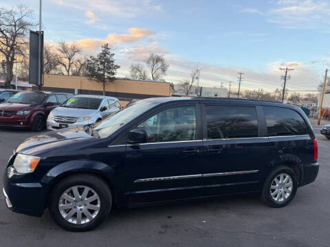Chrysler Town & Country 4dr Wgn Touring 2013