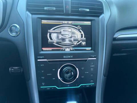 Ford Fusion 4dr Sdn Titanium FWD 2014