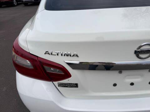 Nissan Altima 4dr Sdn I4 2.5 SL 2016