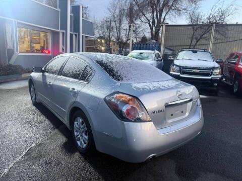 Nissan Altima 4dr Sdn I4 CVT 2.5 SL 2011