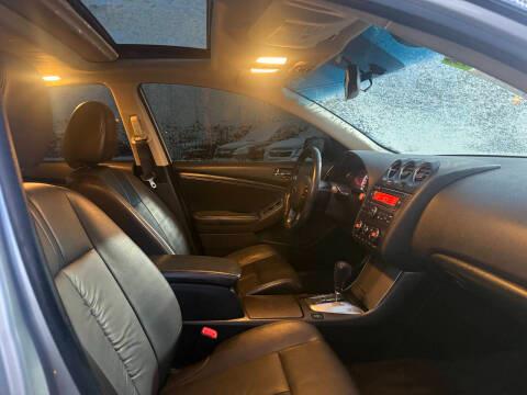 Nissan Altima 4dr Sdn I4 CVT 2.5 SL 2011