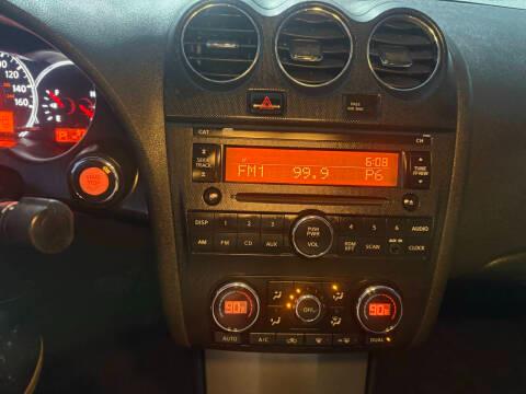 Nissan Altima 4dr Sdn I4 CVT 2.5 SL 2011