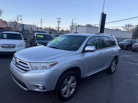 Toyota Highlander 4WD 4dr V6 Limited (Natl) 2013