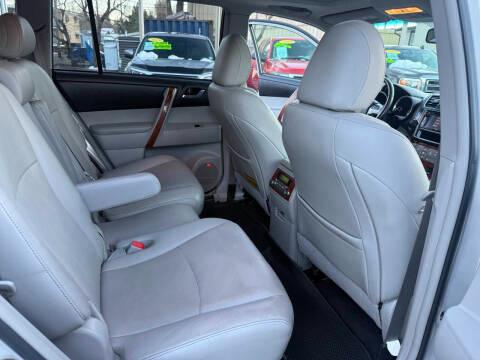 Toyota Highlander 4WD 4dr V6 Limited (Natl) 2013