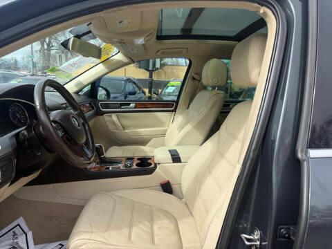 Volkswagen Touareg 4dr TDI Lux *Ltd Avail* 2012