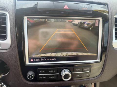 Volkswagen Touareg 4dr TDI Lux *Ltd Avail* 2012