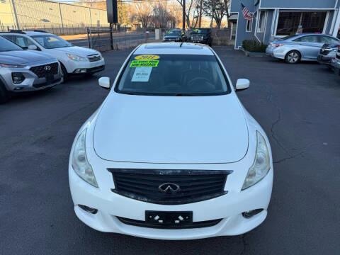 Infiniti G37 Sedan 4dr x AWD 2011