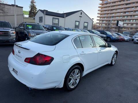 Infiniti G37 Sedan 4dr x AWD 2011