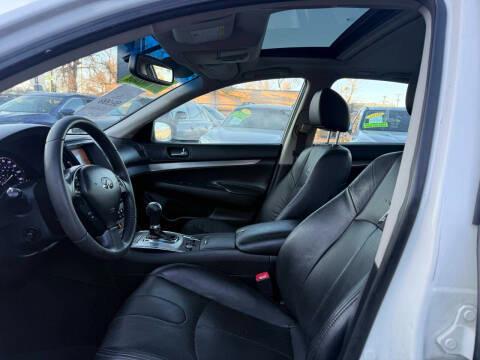 Infiniti G37 Sedan 4dr x AWD 2011