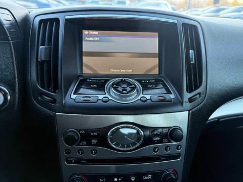 Infiniti G37 Sedan 4dr x AWD 2011