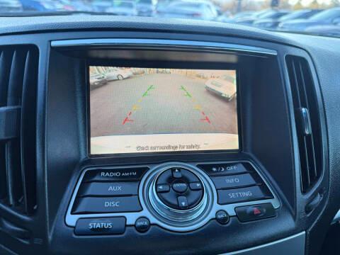 Infiniti G37 Sedan 4dr x AWD 2011