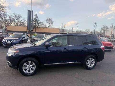 Toyota Highlander 4WD 4dr V6 (Natl) 2012