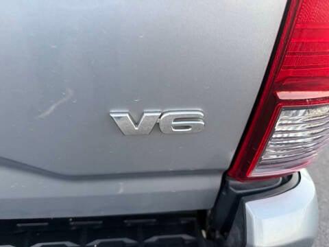 Toyota Tacoma 4WD TRD Off Road Double Cab 5' Bed V6 AT (Natl) 2019