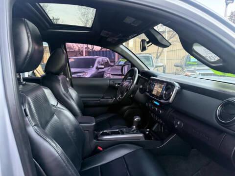 Toyota Tacoma 4WD TRD Off Road Double Cab 5' Bed V6 AT (Natl) 2019