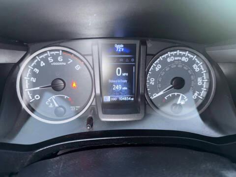 Toyota Tacoma 4WD TRD Off Road Double Cab 5' Bed V6 AT (Natl) 2019