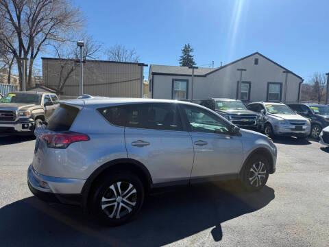 Toyota RAV4 LE AWD (Natl) 2017