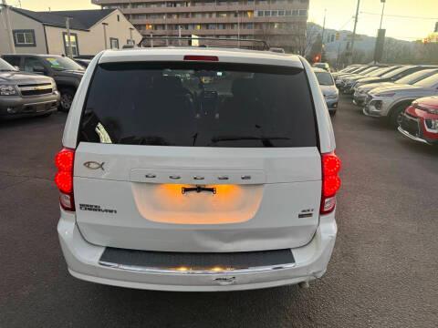 Dodge Grand Caravan SXT Wagon 2017